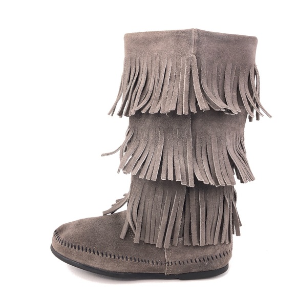 Minnetonka Gray Suede 3-Layer Fringe Moccasin Boots 7 - Picture 1 of 11